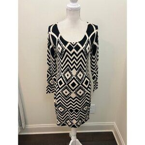 Young Threads Black Cream Long Sleeve Modern Print Size Large NWT